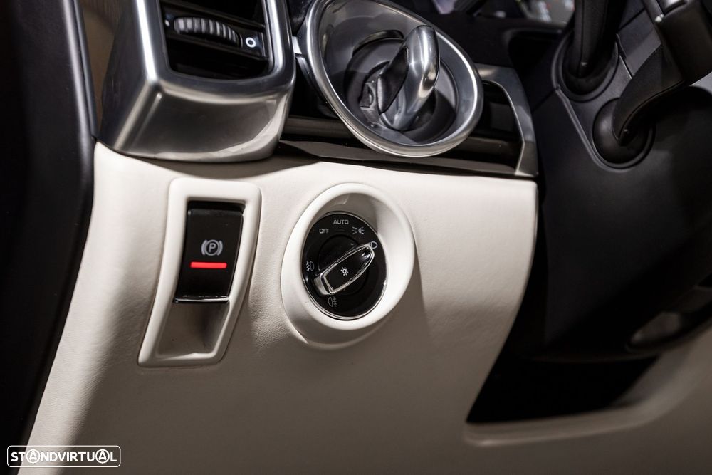 Porsche Cayenne S E-Hybrid - 33