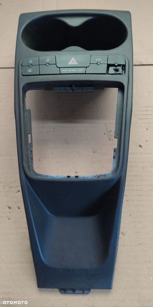 Ibiza IV panel uchwyt na kubek cup holder Seat