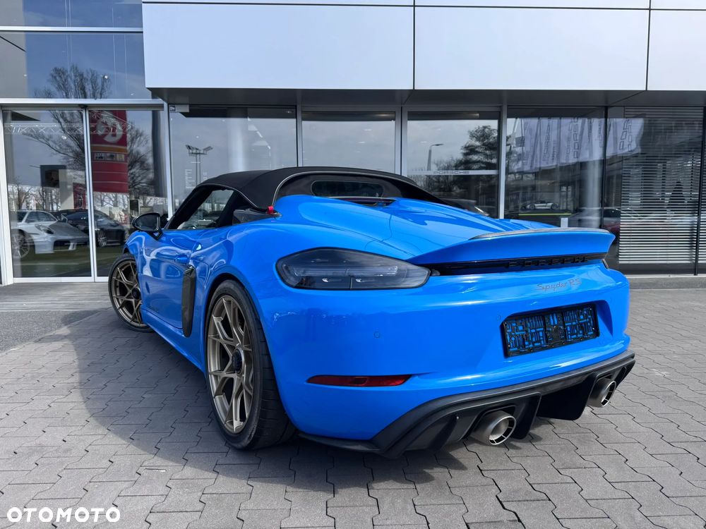 Porsche 718 Spyder - 4