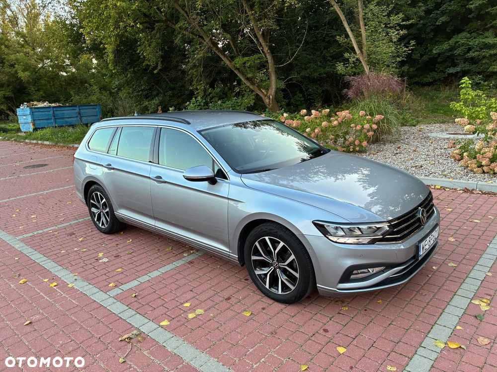 Volkswagen Passat - 2