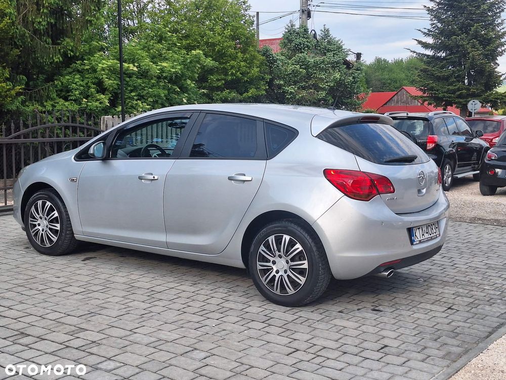 Opel Astra 1.4 Turbo - 5