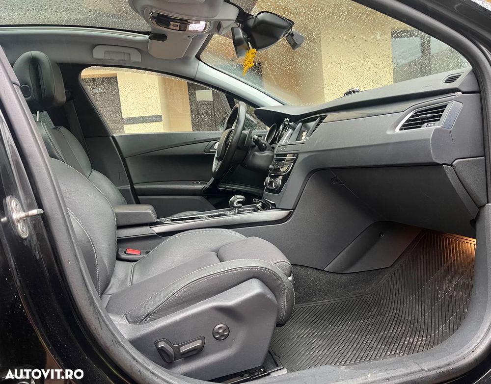 Peugeot 508 RXH Hybrid4 - 8
