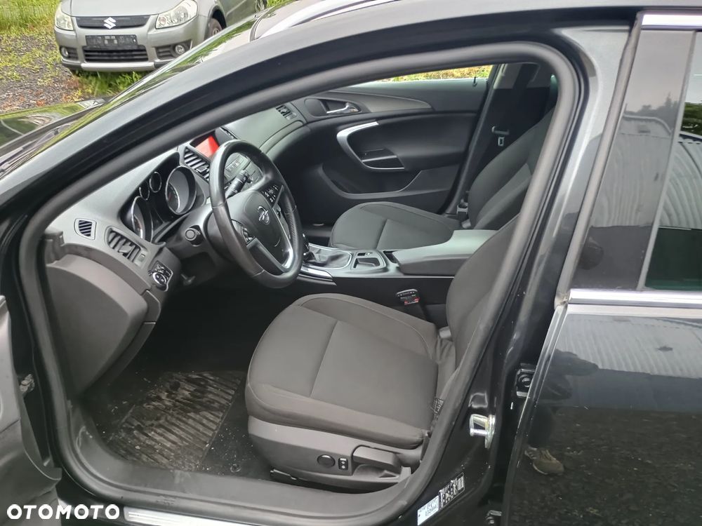 Opel Insignia 2.0 CDTI - 9