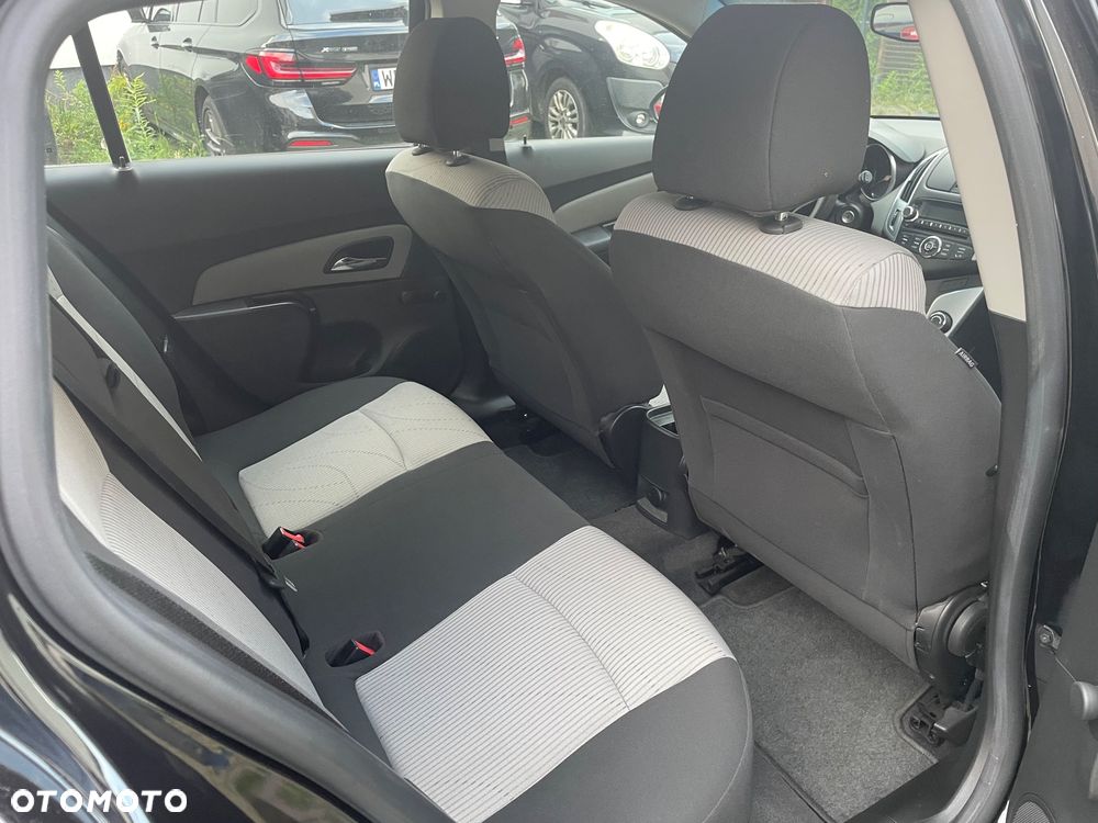 Chevrolet Cruze 1.7 D LT+ - 24