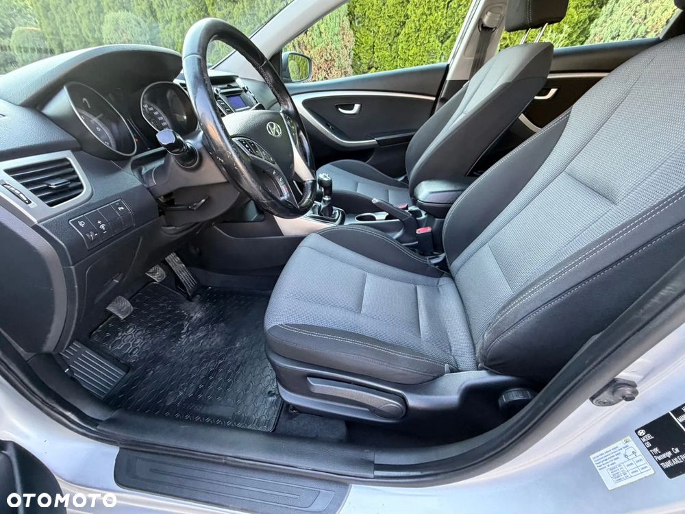 Hyundai i30 1.6 CRDi Premium - 22