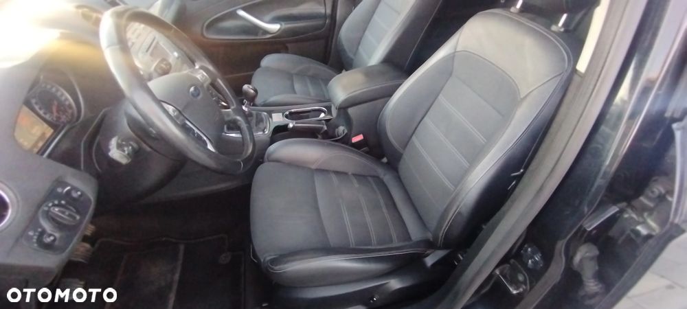 Ford Mondeo - 13