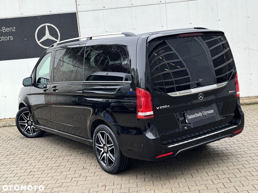 Mercedes-Benz Klasa V - 4