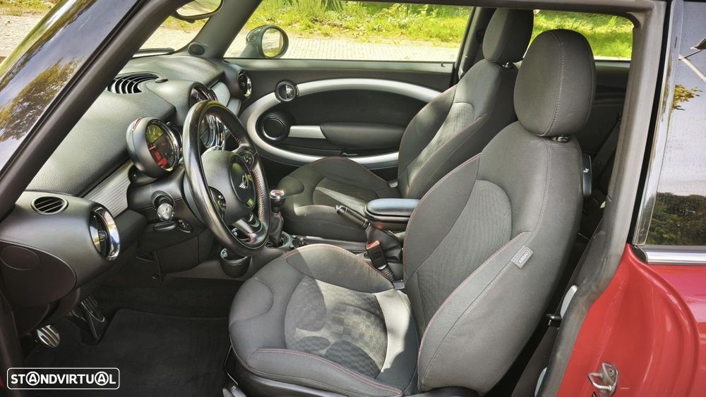 MINI 3 Portas John Cooper Works 153g - 27