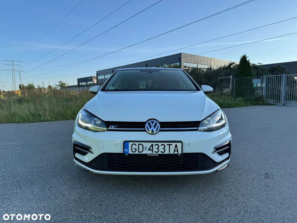 Volkswagen Golf - 6