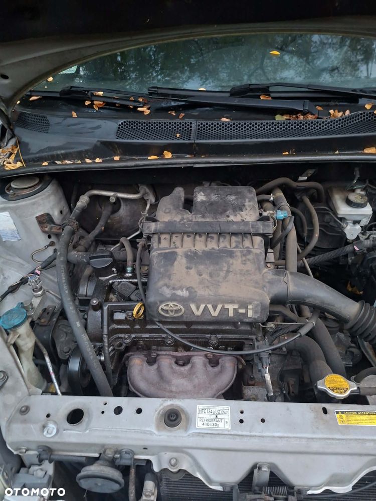Toyota Yaris - 5