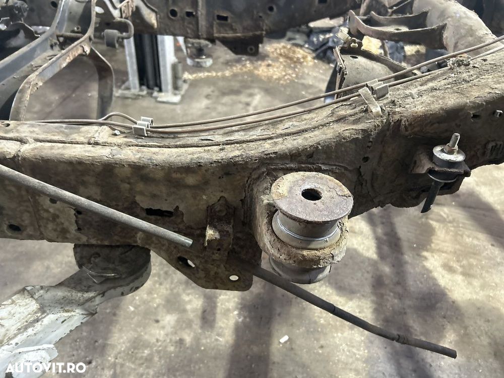 Sasiu Toyota Land Cruiser J12 3.0 D - 4D 2003 2002 - 2010 SUV (1305) - 11