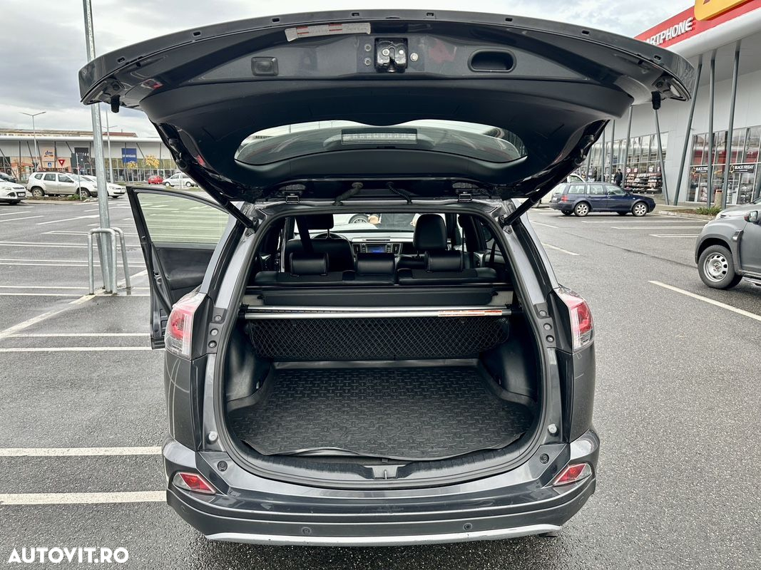 Toyota RAV4 2.0 D-4D 2WD Executive - 8