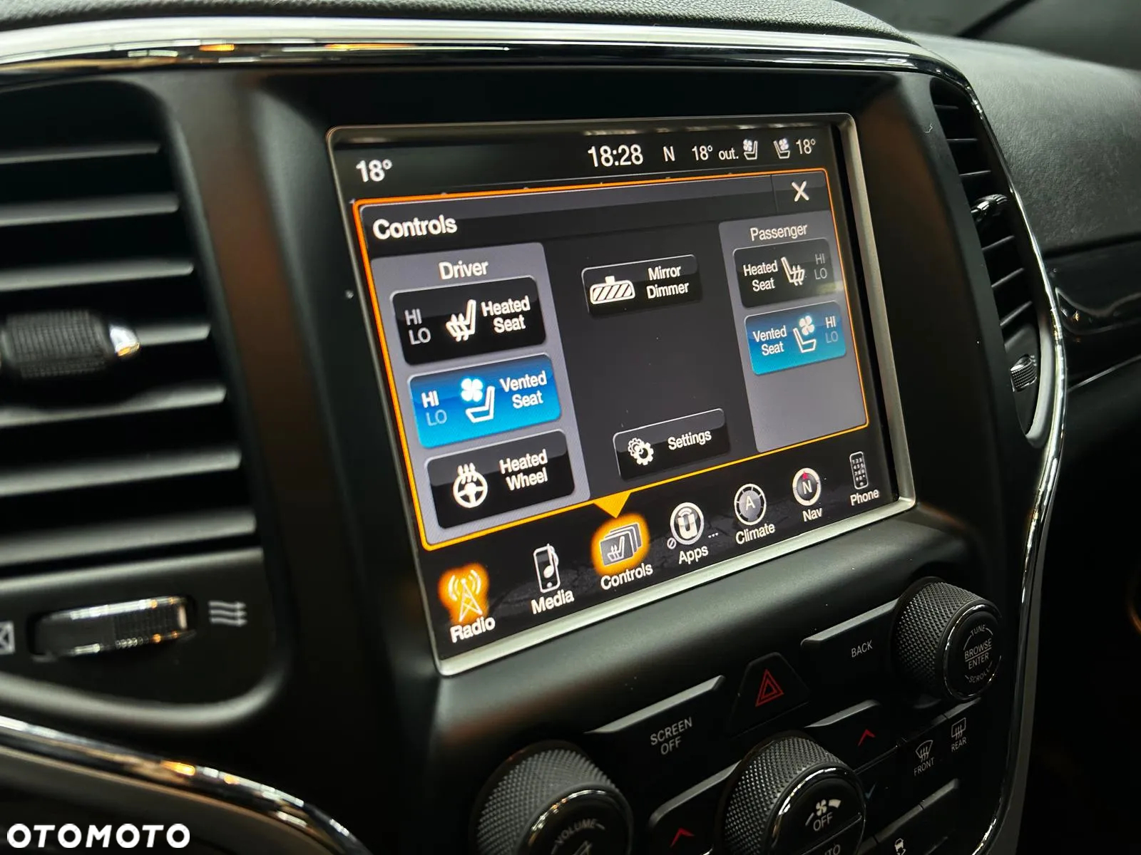 Jeep Grand Cherokee 3.6 V6 Overland Summit - 24