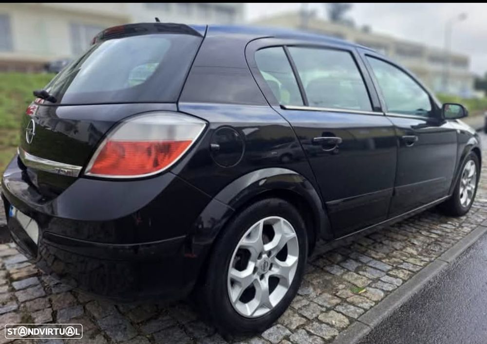 Opel Astra 1.7 CDTI Elegance - 4