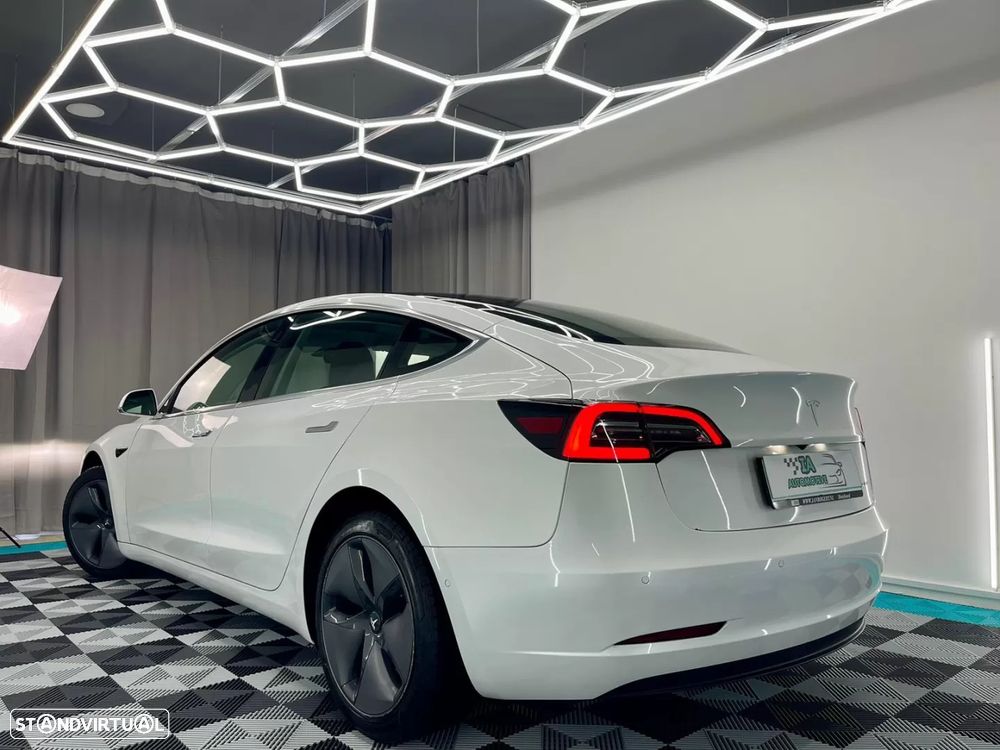 Tesla Model 3 Long-Range Dual Motor AWD - 4