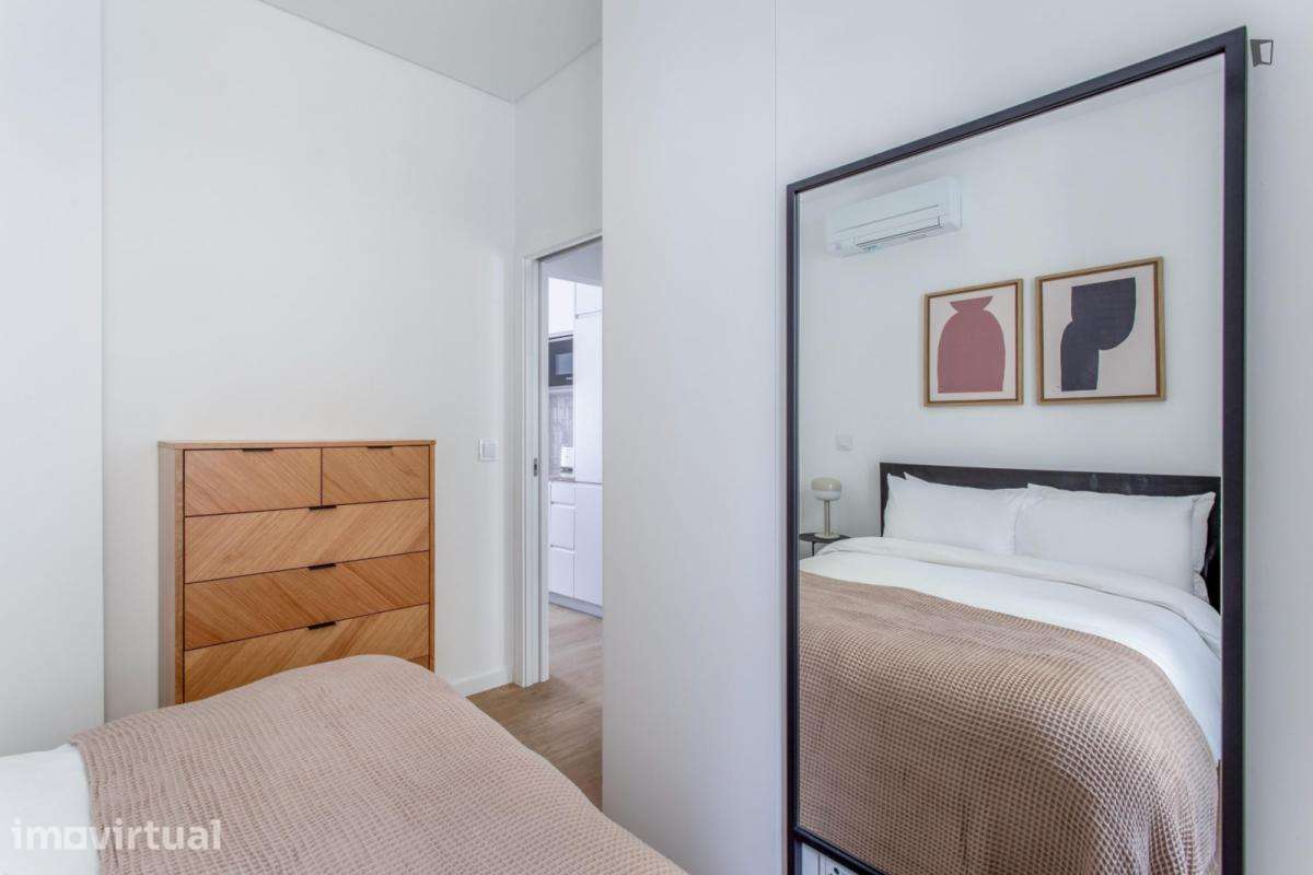Apartamento com 1 quartos - localizado em São Bento Lisbon - Grande imagem: 3/18