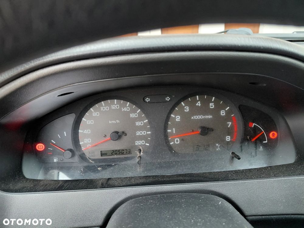 Nissan Almera 1.4 GX (abs) - 8