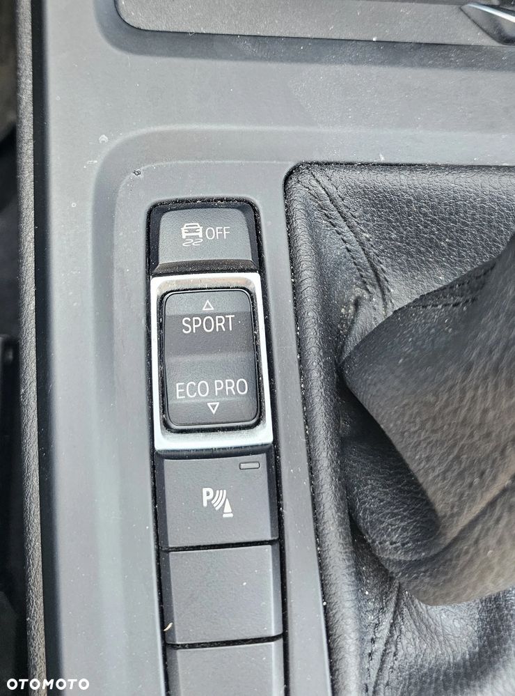 BMW X1 sDrive18d Advantage sport - 20