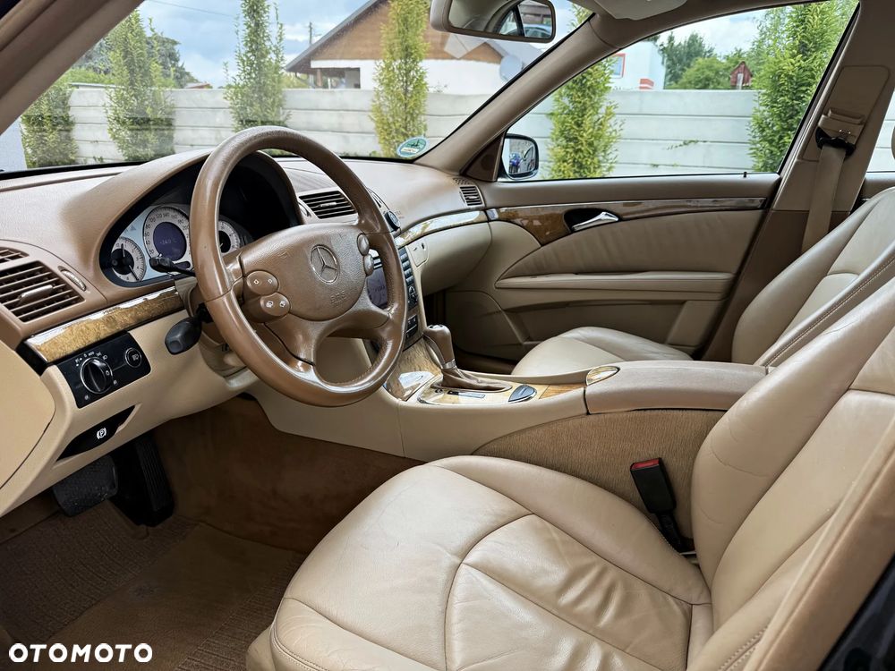Mercedes-Benz Klasa E 220 CDI Automatik Avantgarde BusinessEDITION - 2