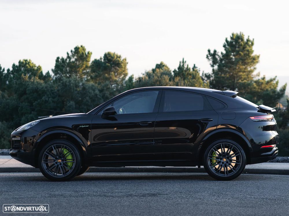 Porsche Cayenne Coupé Turbo S E-Hybrid - 4