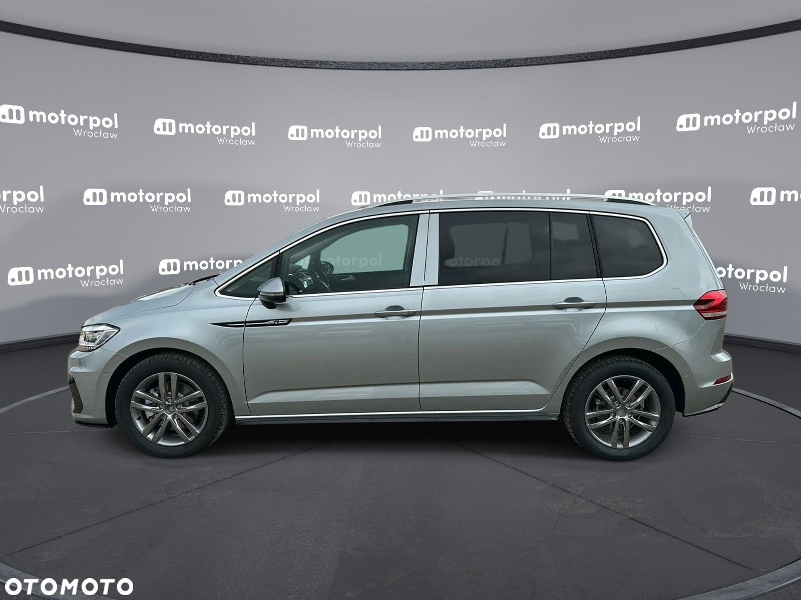 Volkswagen Touran - 3