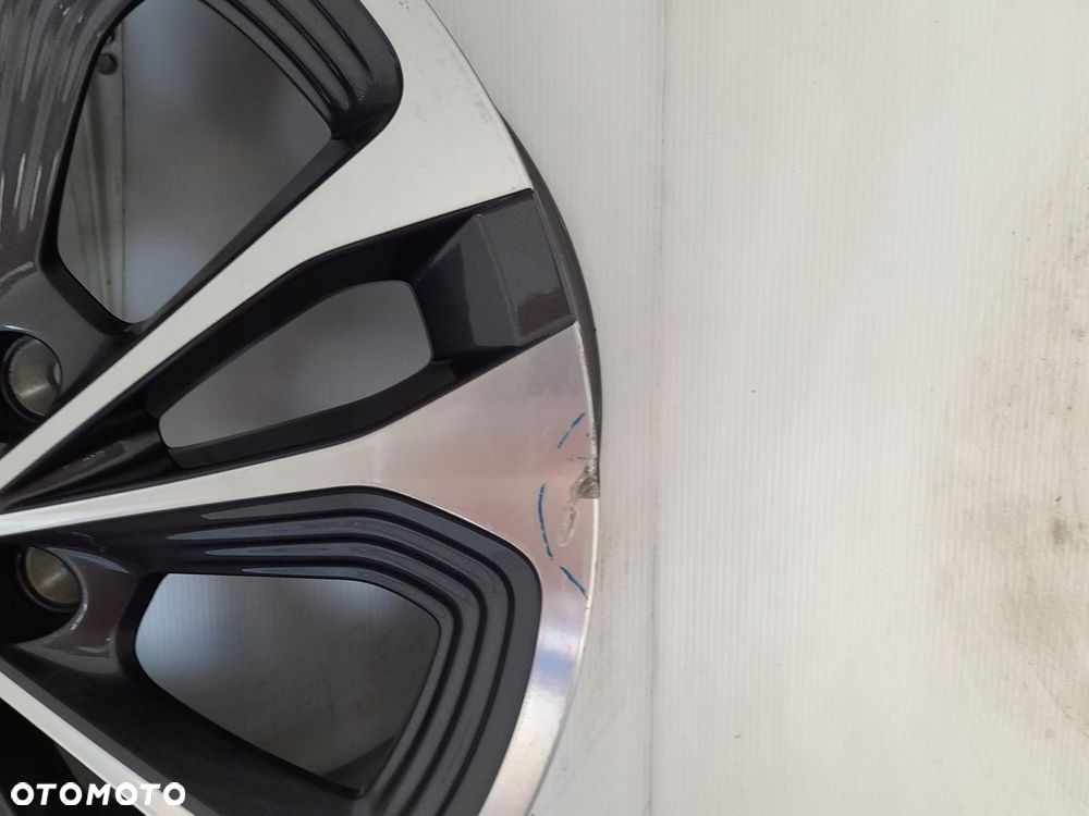 Felga aluminiowa Renault 7.0" x 17" 5x114.3 ET 44 - 2