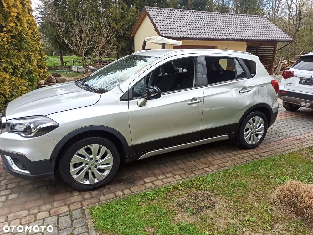 Suzuki S-Cross - 4