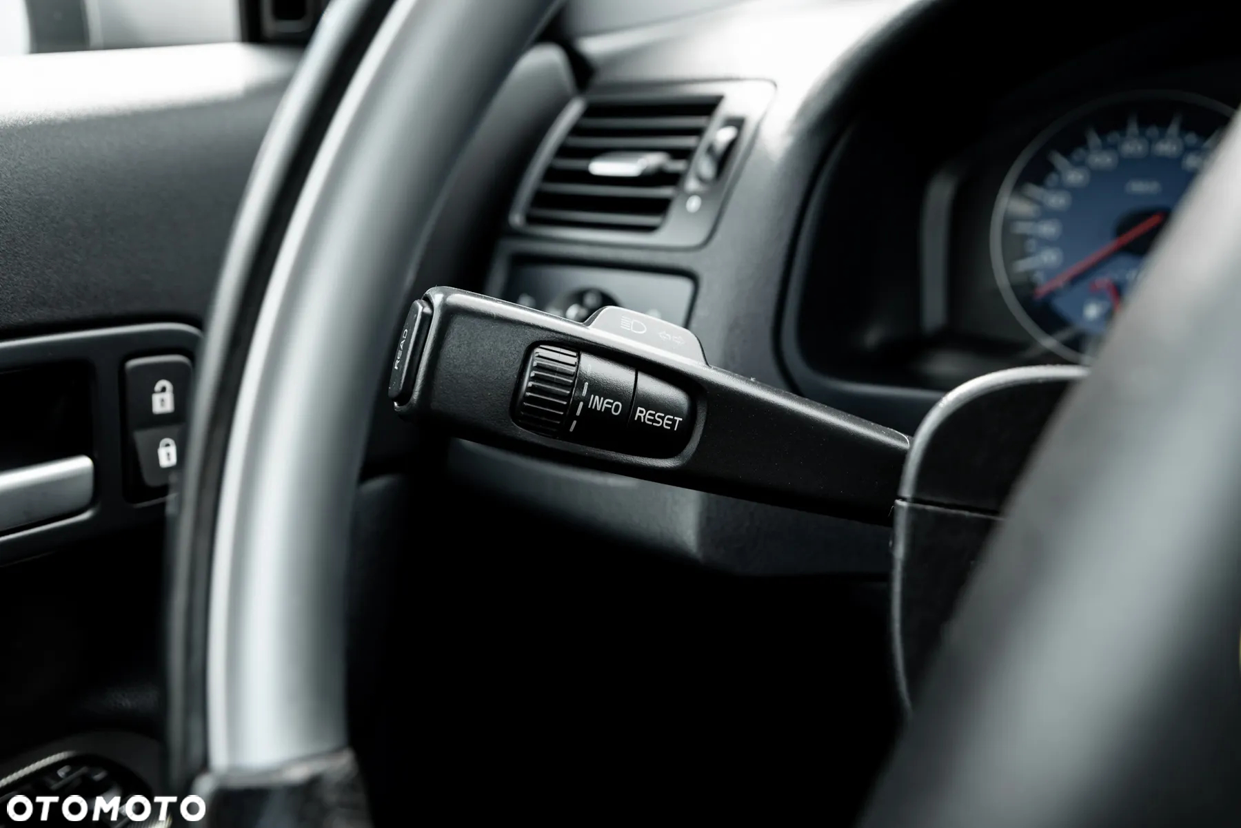 Volvo C30 2.0D R-Design - 34