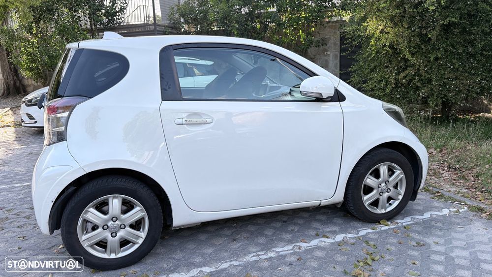 Toyota iQ 1.0 - 9