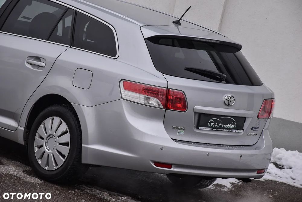 Toyota Avensis 2.0 D-4D Platinium - 12