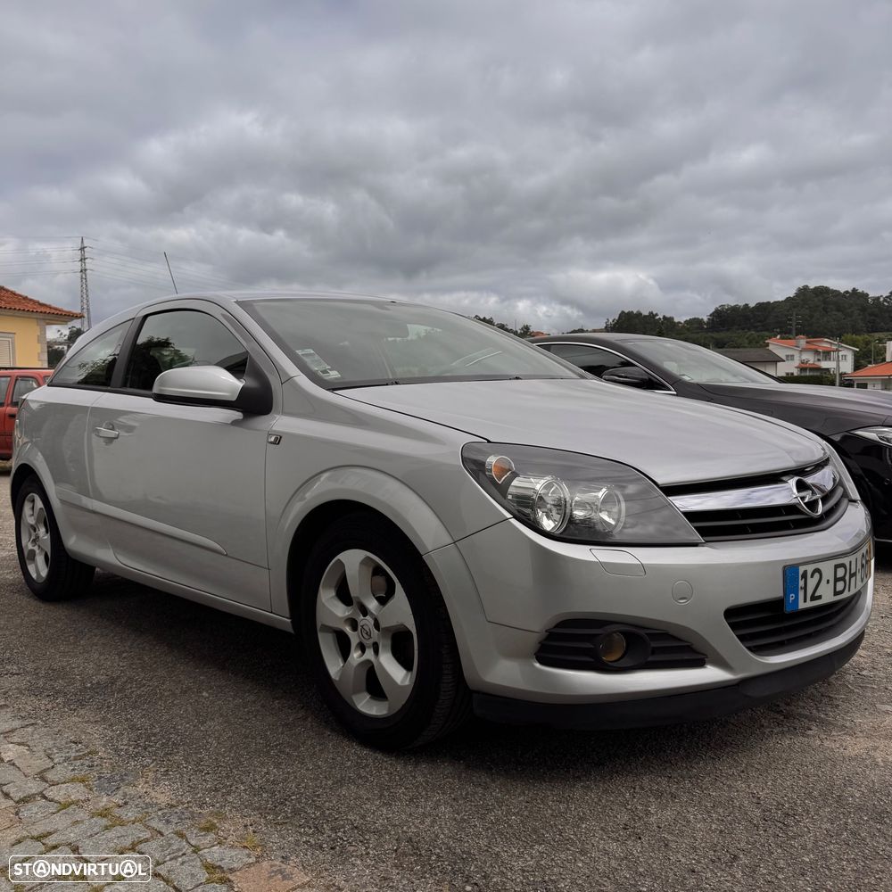 Opel Astra GTC 1.7 CDTI - 1