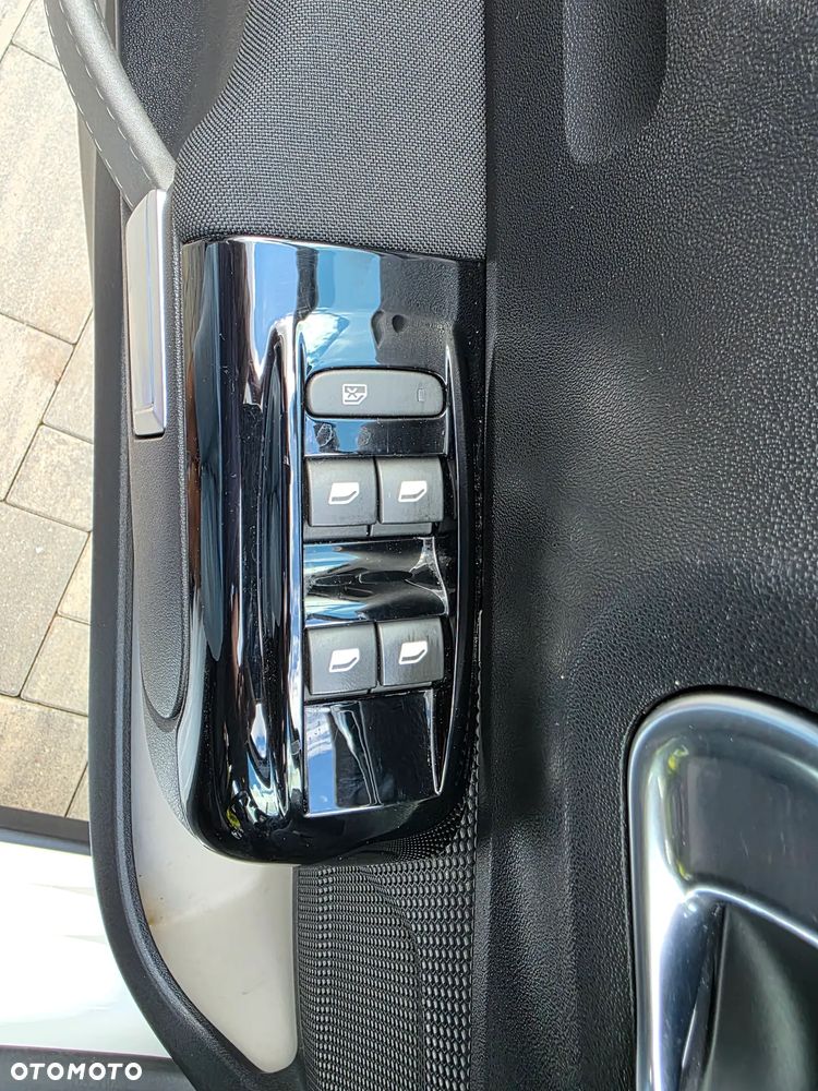 Citroën C3 1.2 PureTech Shine - 23
