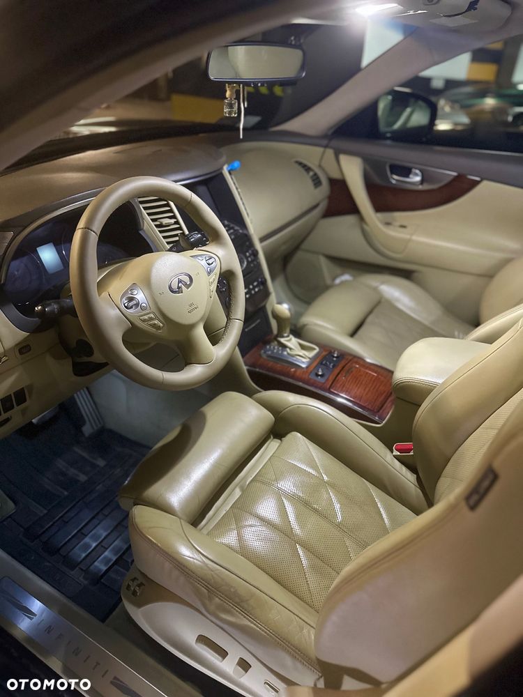 Infiniti FX FX30d S Premium - 7