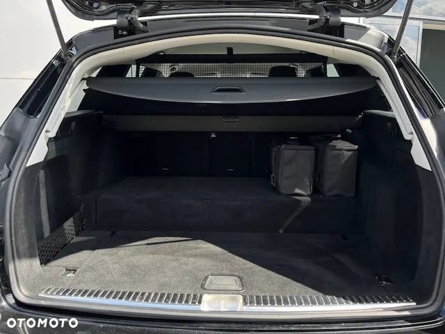 Mercedes-Benz Klasa E 300 de Avantgarde - 12
