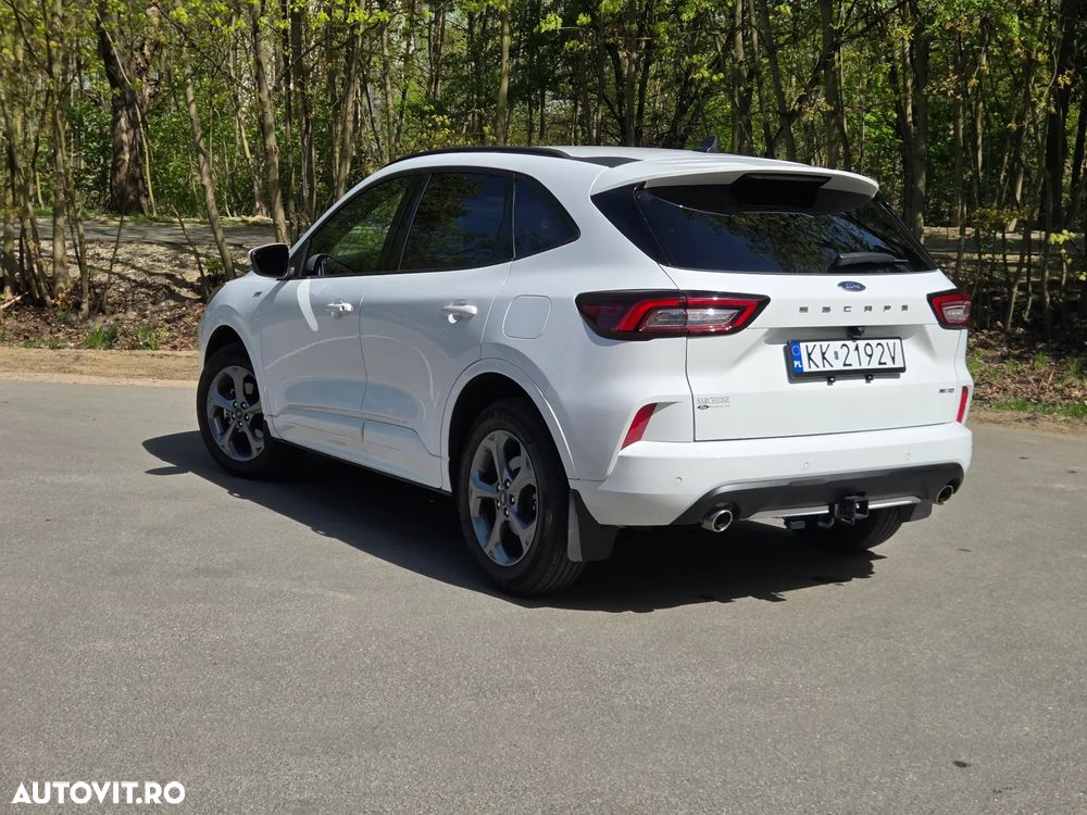 Ford Kuga - 4