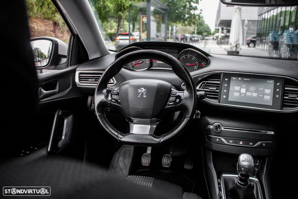 Peugeot 308 SW 1.6 BlueHDi Allure - 33