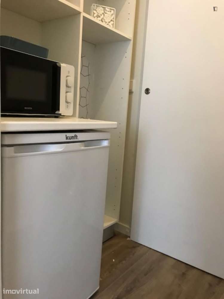 Estúdio - localizado em Campolide Lisbon - Grande imagem: 2/10