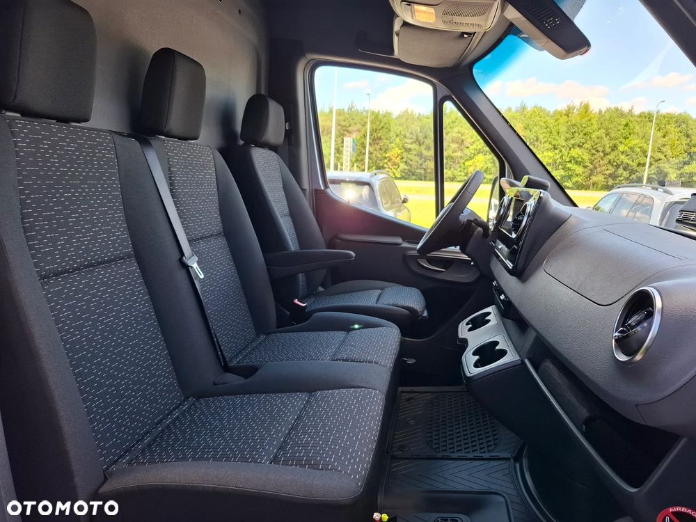 Mercedes-Benz Sprinter 317 CDI Furgon PRO długi 4325 mm L3H2 - 21