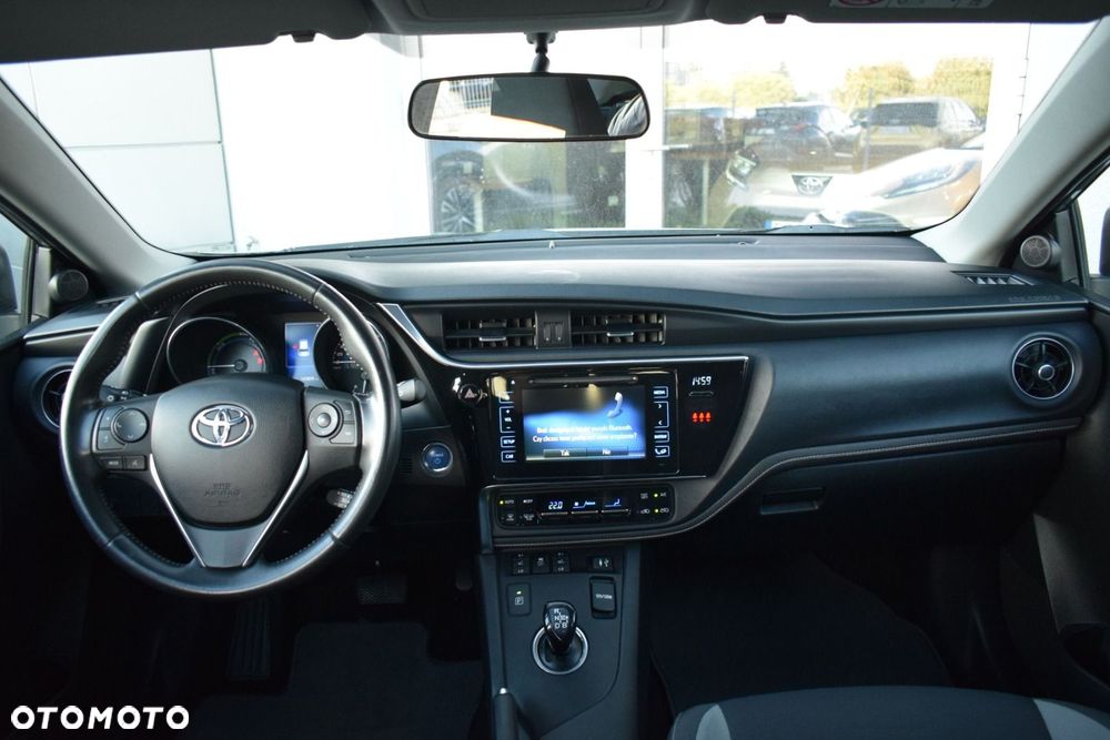 Toyota Auris - 15