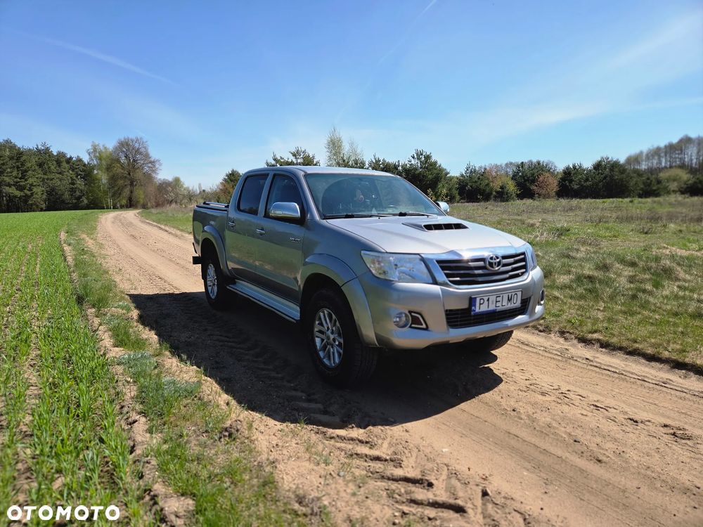 Toyota Hilux 3.0 D-4D SR5 - 2