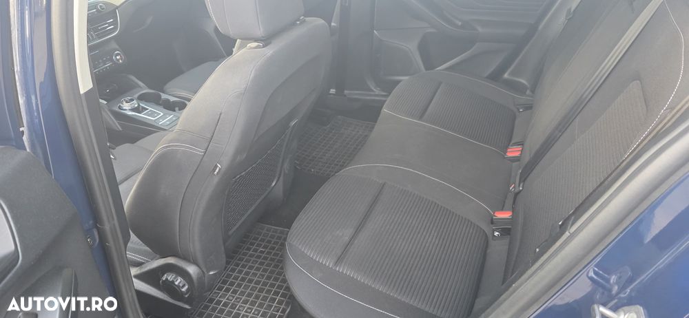Ford Focus - 12
