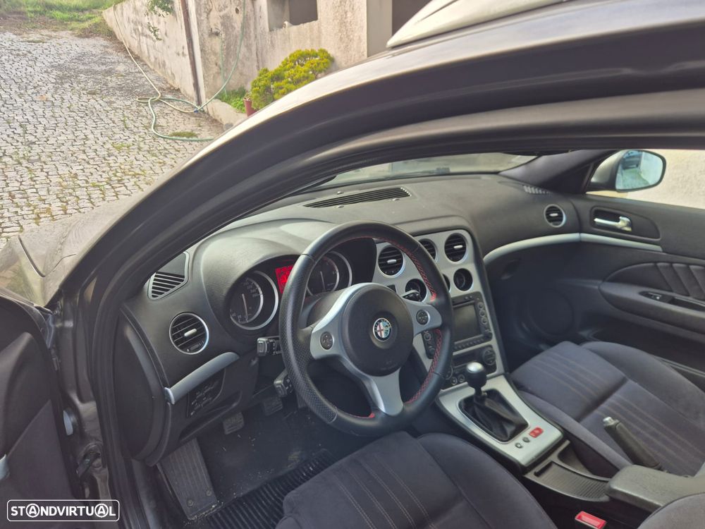 Alfa Romeo 159 Sportwagon 1.9 JTDm 16V - 8