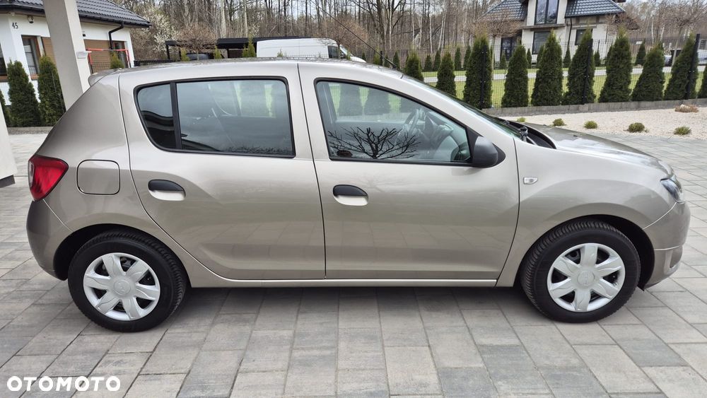 Dacia Sandero 1.2 16V 75 Celebration - 7