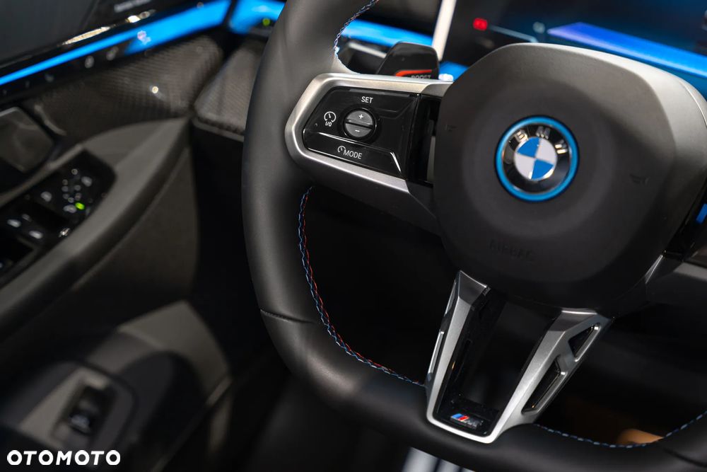 BMW i5 83.9kWh M60 xDrive - 30