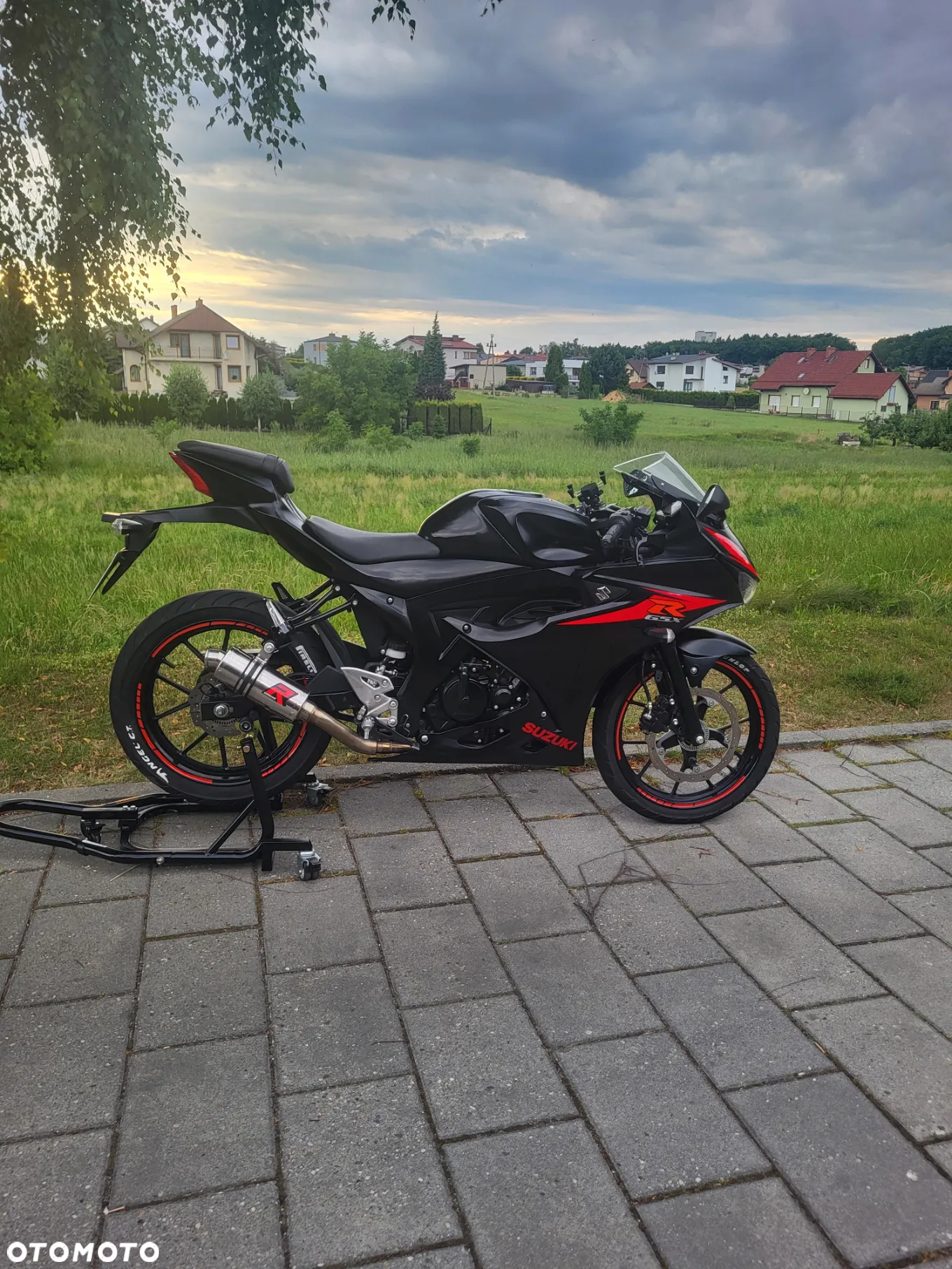 Suzuki GSX-R - 11