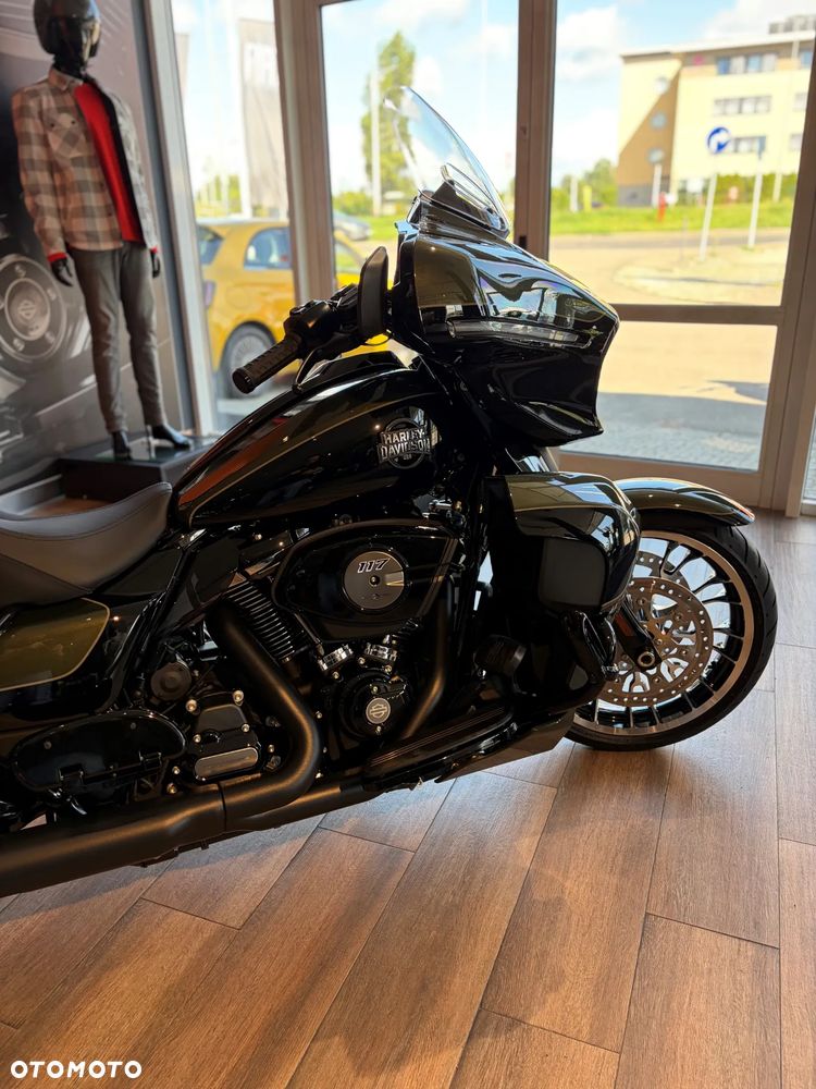 Harley-Davidson Touring Street Glide - 5
