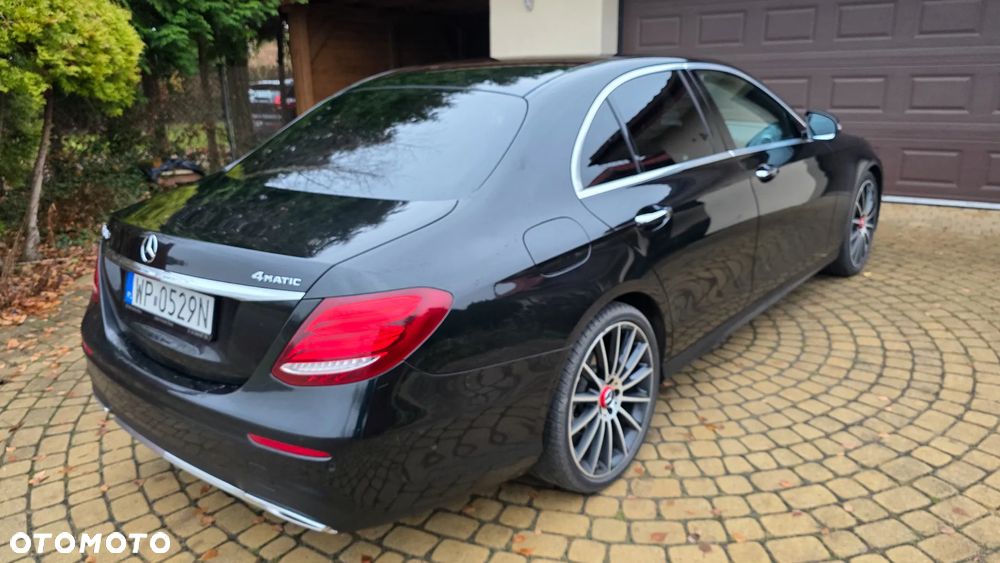 Mercedes-Benz Klasa E 220 d 4-Matic AMG - 5