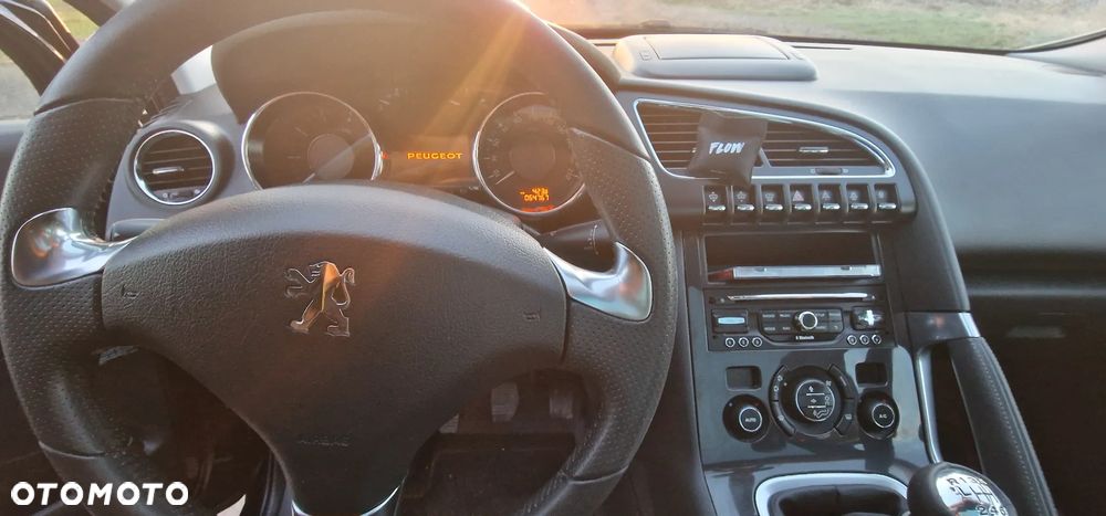 Peugeot 3008 1.6 THP Style - 32