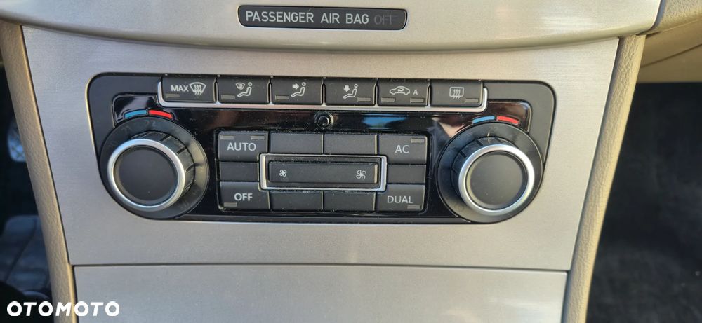 Volkswagen Passat 1.8 TSI Comfortline - 15