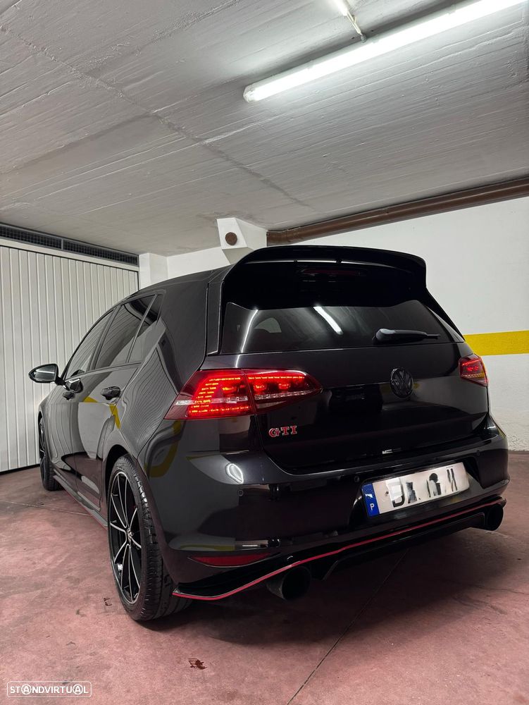VW Golf GTI Clubsport DSG - 2